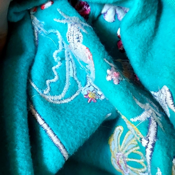 Alice Collins Vintage Teal Cotton Blend Embroidered Hedgehog Scene Sweatshirt - Picture 9 of 9